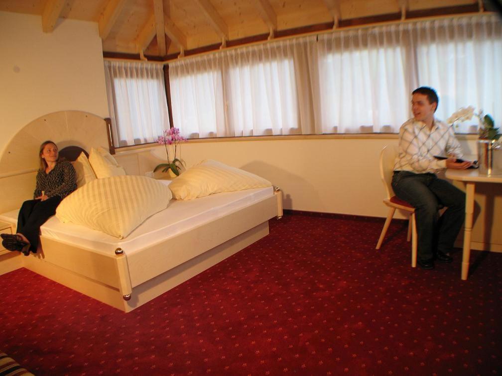 Hotel Laerchenhain Сан-Валентіно-Алла-Мута Номер фото