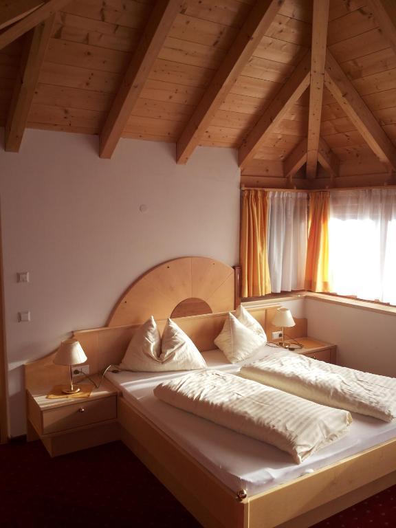 Hotel Laerchenhain Сан-Валентіно-Алла-Мута Номер фото