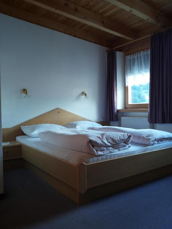 Hotel Laerchenhain Сан-Валентіно-Алла-Мута Номер фото