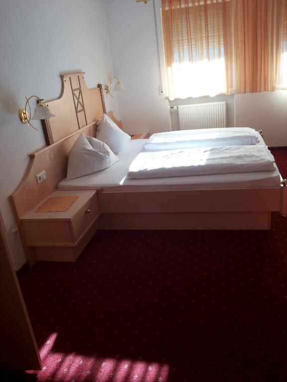 Hotel Laerchenhain Сан-Валентіно-Алла-Мута Номер фото
