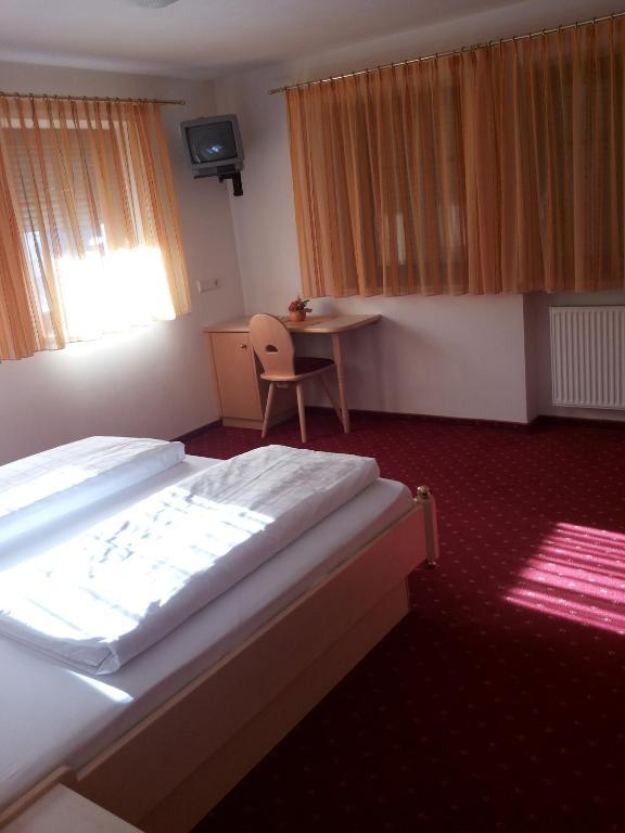 Hotel Laerchenhain Сан-Валентіно-Алла-Мута Номер фото